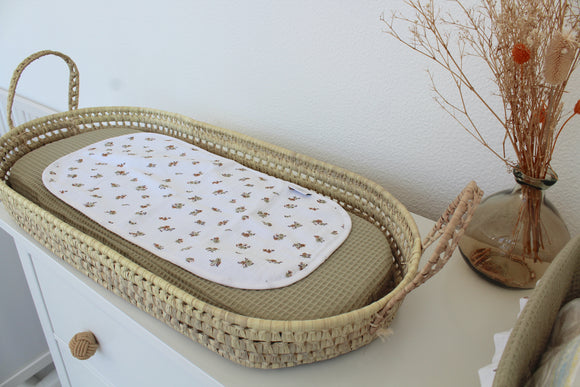 Cesta Muda Fraldas Waffle Verde Seco Branco Folhas