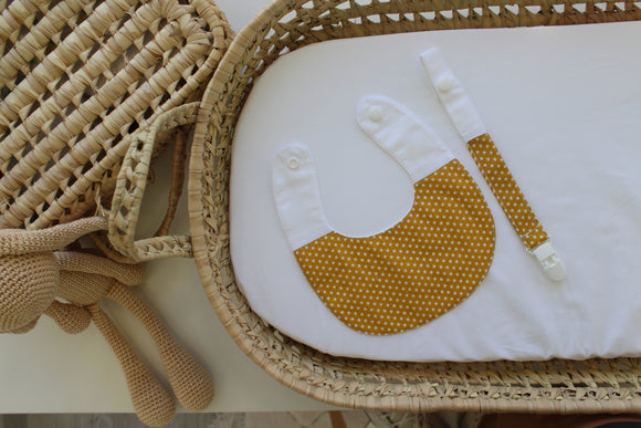 Babete + Prende Chupeta Amarelo Estrelas
